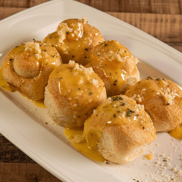 Garlic rolls.