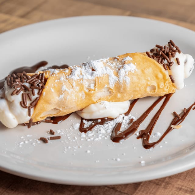 Cannoli.